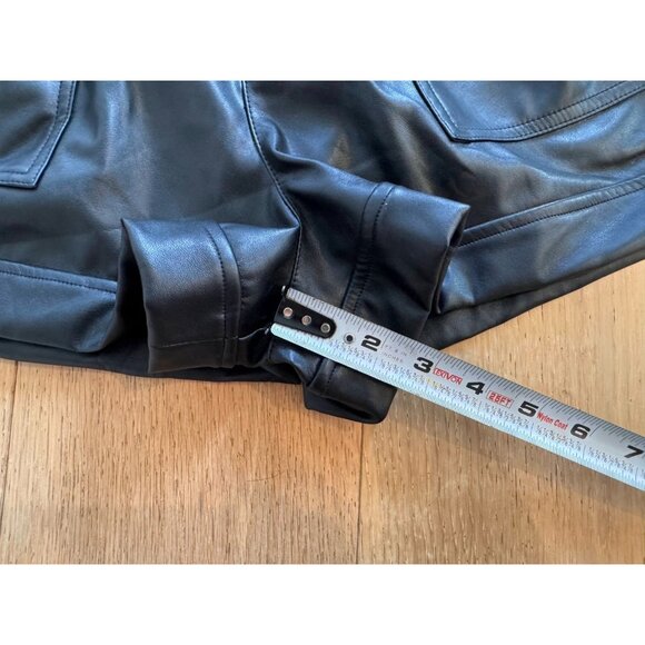 ELAN-FLORA BLACK VEGAN LEATHER Elastic Waist SHORT Womens Size Large - Picture 10 of 10